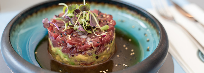 MOLA SANTA CATALINA FOOD